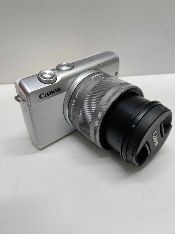 Canon EOS M200 Mirrorless camera, 4K video resolution (white)