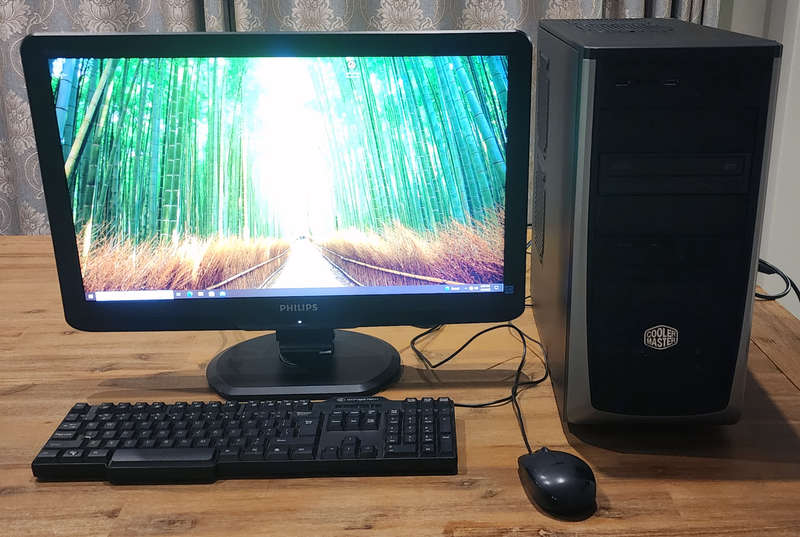 Entry-Level Gaming PC + 24 Monitor