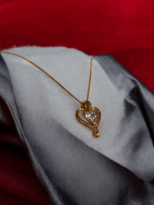 18K Gold plated Sterling silver Heart Shape Necklace
