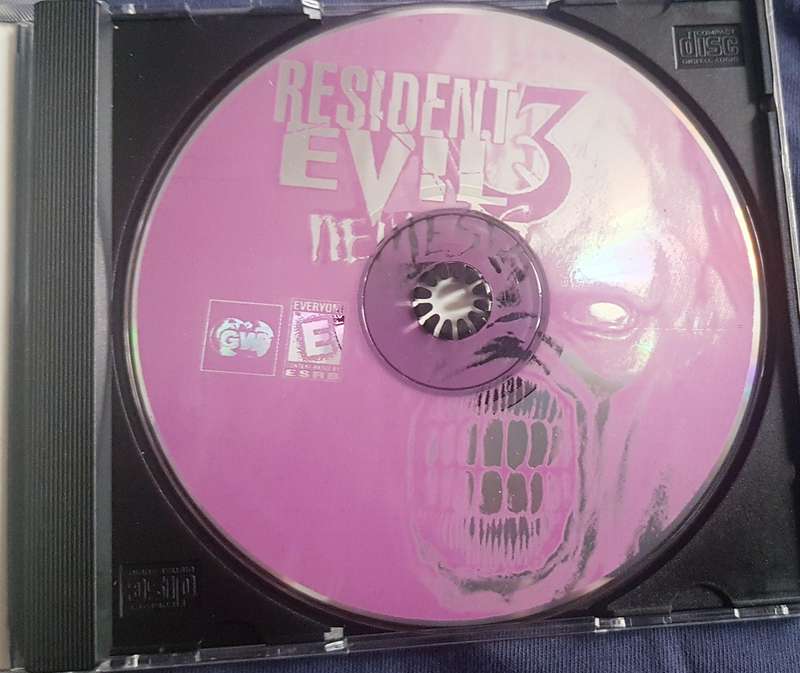 RESIDENT EVIL 3 NEMESIS PC CD