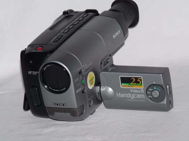 Sony Handycam Sony Video 8 Handycam Camcorder CCD-TRV21