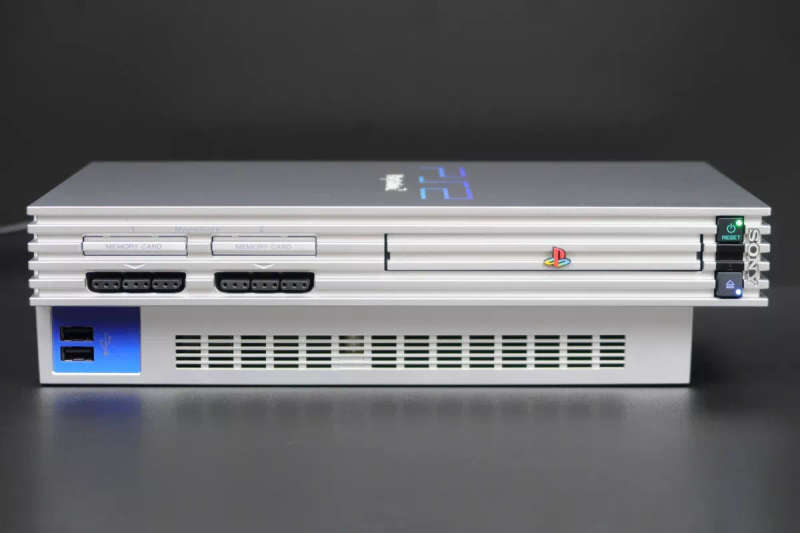 PlayStation 2 PS2 Console Satin Silver SCPH 50004