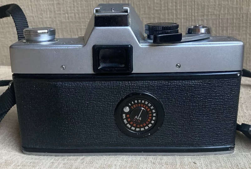 Minolta Camera 35mm SRT 101 SLR Film Camera F/1.2 Lens
