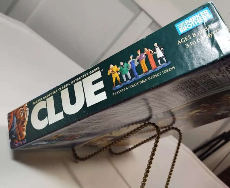 Clue (U.S.) / Cluedo (U.K.) Board Game