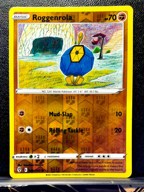 Pokemon Cards - Roggenrola 086/203 - Reverse Holo - Sword & Shield Evolving Skies NM