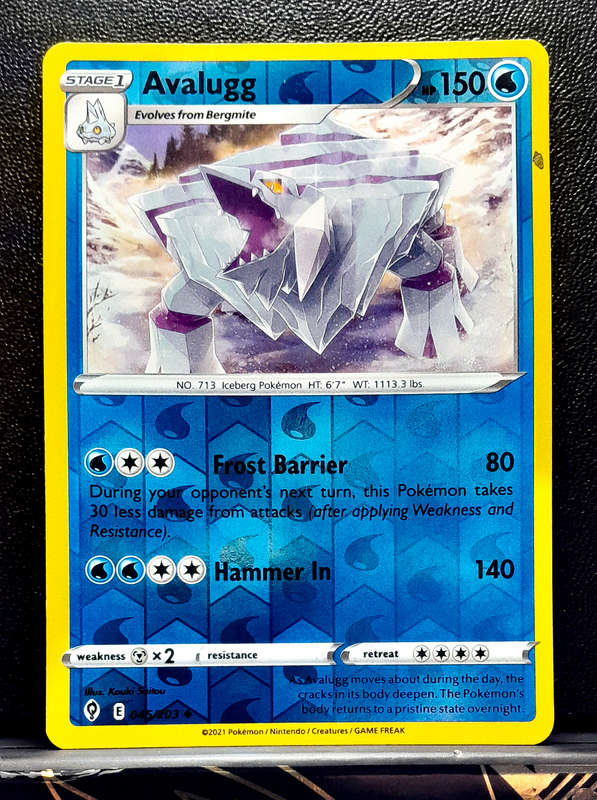 Pokemon Cards - Avalugg 045/203 - Reverse Holo - Sword & Shield Evolving Skies NM