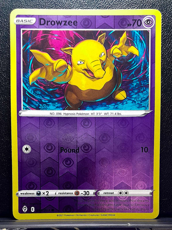 Pokemon Cards - Drowzee 061/203 - Reverse Holo - Sword & Shield Evolving Skies NM