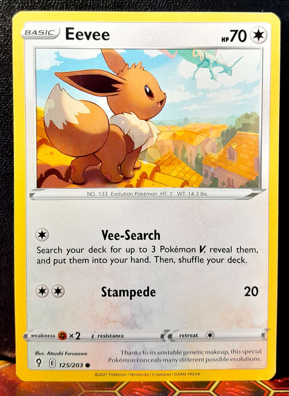 Pokemon Cards - Eevee 125/203 - Common - Evolving Skies NM