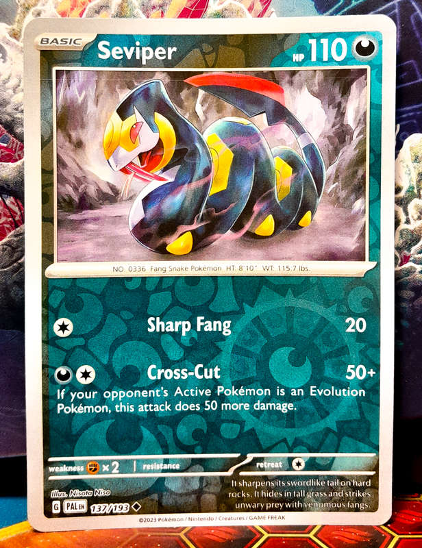 Pokemon Card - Seviper 137/193 - Reverse Holo - Paldea Evolved NM