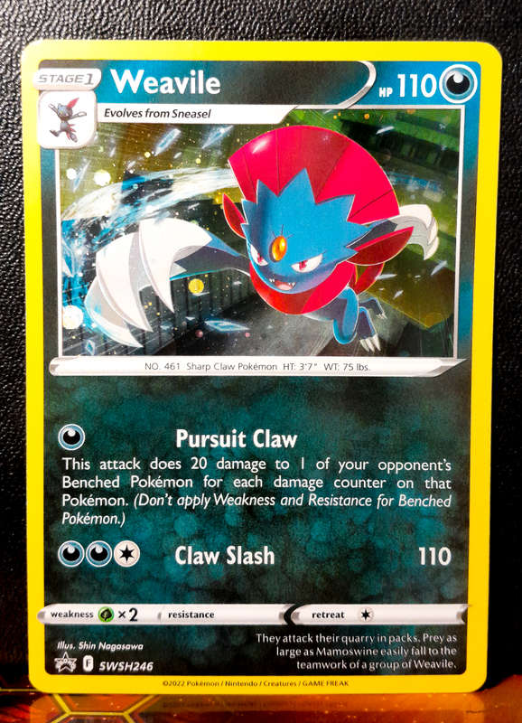 Pokemon Card - Weavile SWSH246 - Cosmo Holofoil - Black star Promo NM