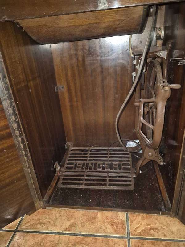 Vintage singer sewing machine