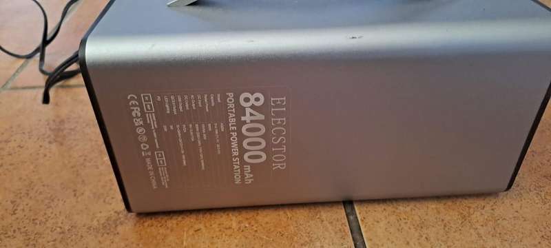 Elecstor Core 300 W Power Station 84000m Ah 314 Wh