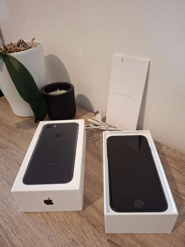 iPhone 7 32GB Matte Black + Original Box