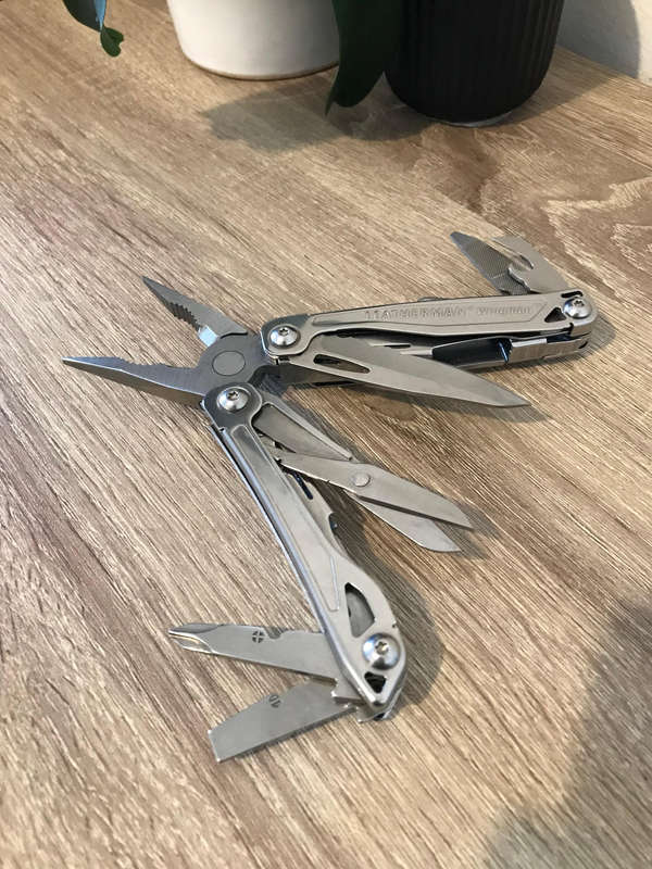 Leatherman Wingman Multitool with Aftermarket Fabric Pouch