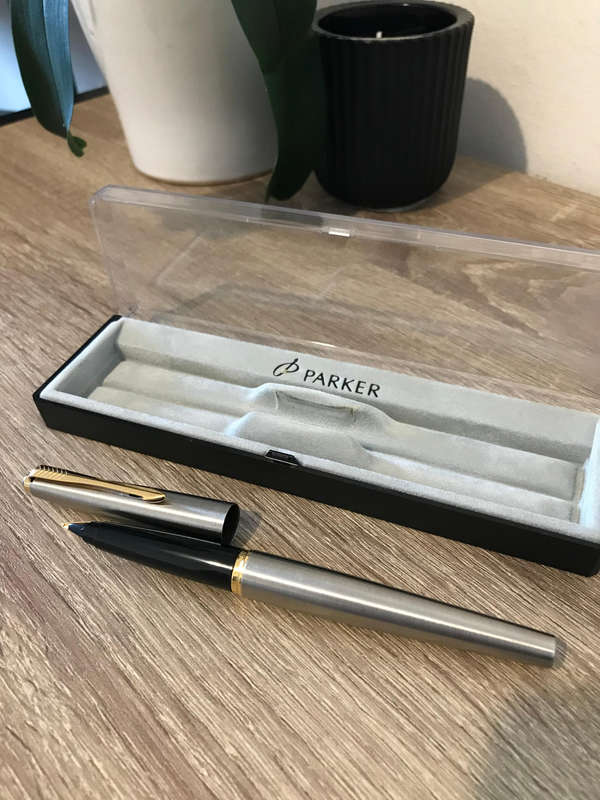 Parker 45 Flighter Cabochon Fountain Pen  Stainless Steel with Gold Trim