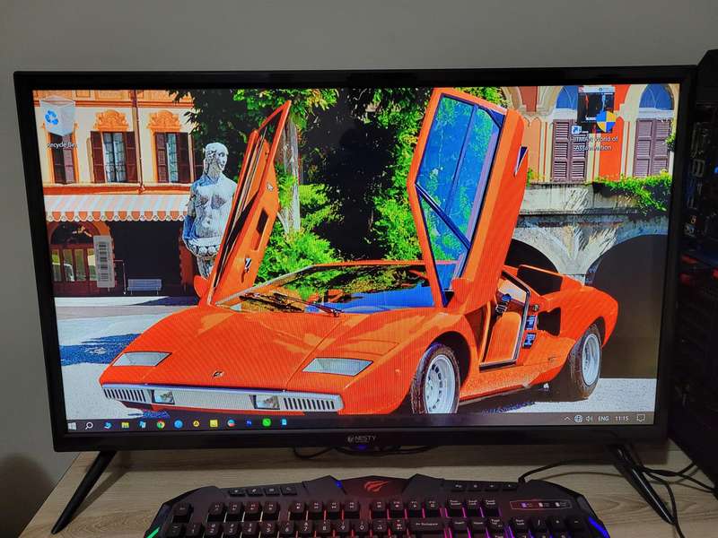 Nesty 32 Inch LED Backlit High Definition Television