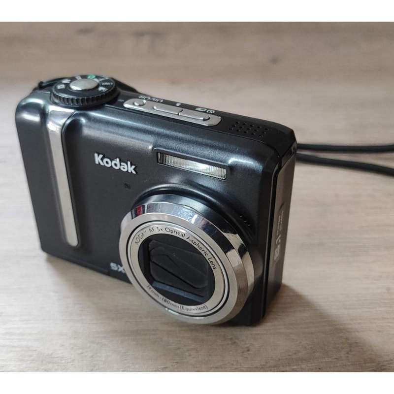 Kodak Easyshare Z885 8.1 MP Digital Camera with 5x Optical Zoom