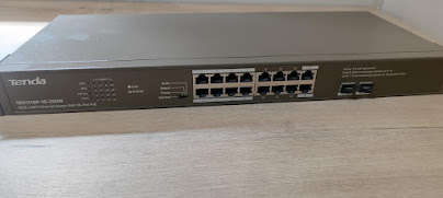Tenda 16-Port PoE Switch - 250W Rackmount