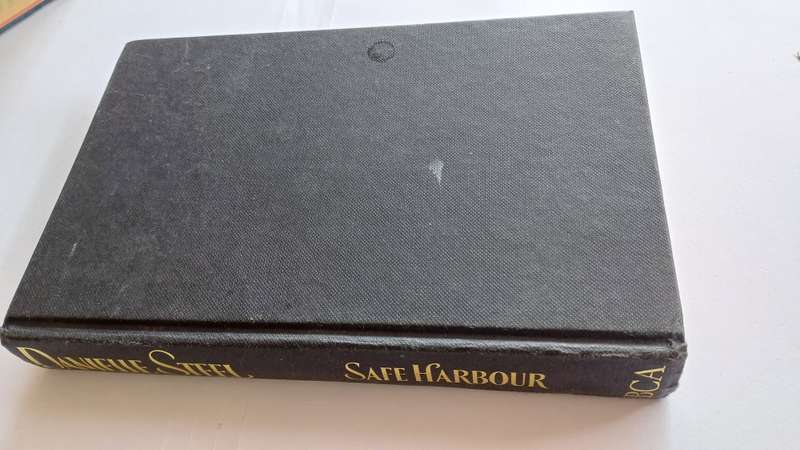 Safe Harbour by Danielle Steel