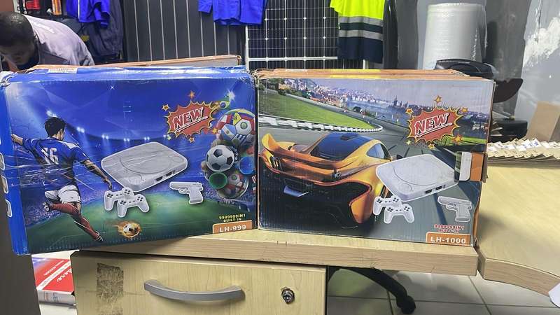 TV Games with Built-in Games   Boxes Damaged, working 100%