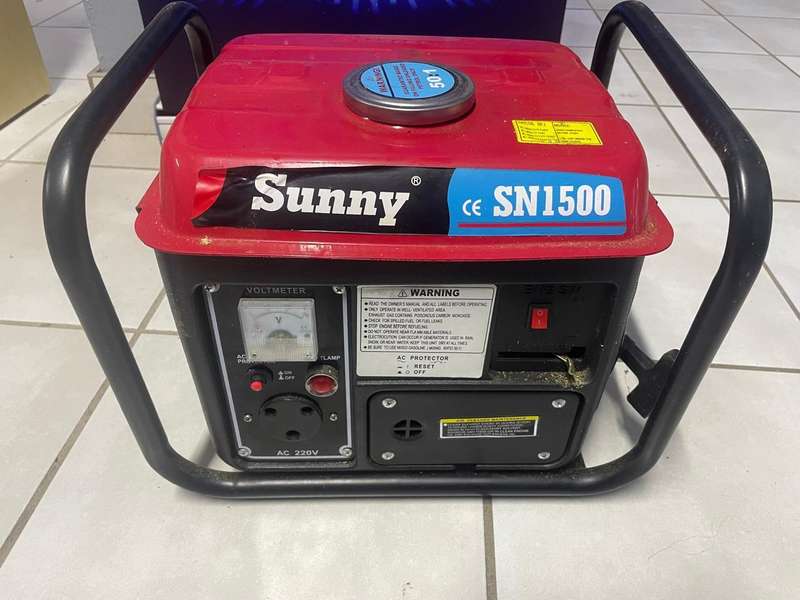 Sunny SN1500 Generator  Sold As-Is  Untested