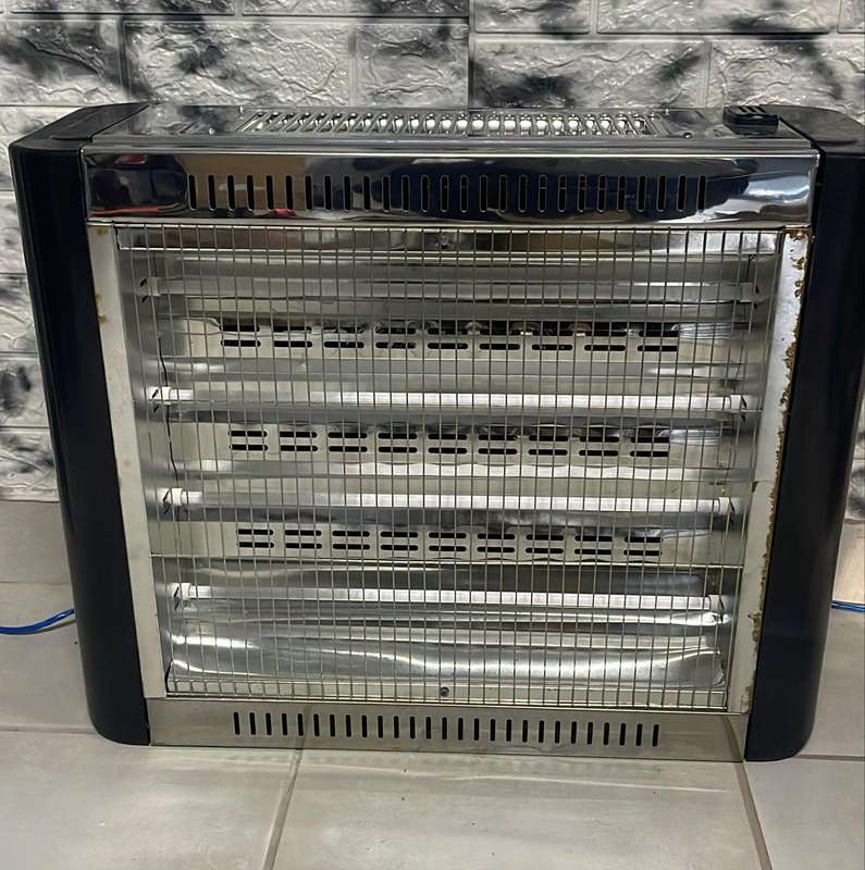  Condere Electric 4-Bar Quartz Heater  Untested Bargain Opportunity! 