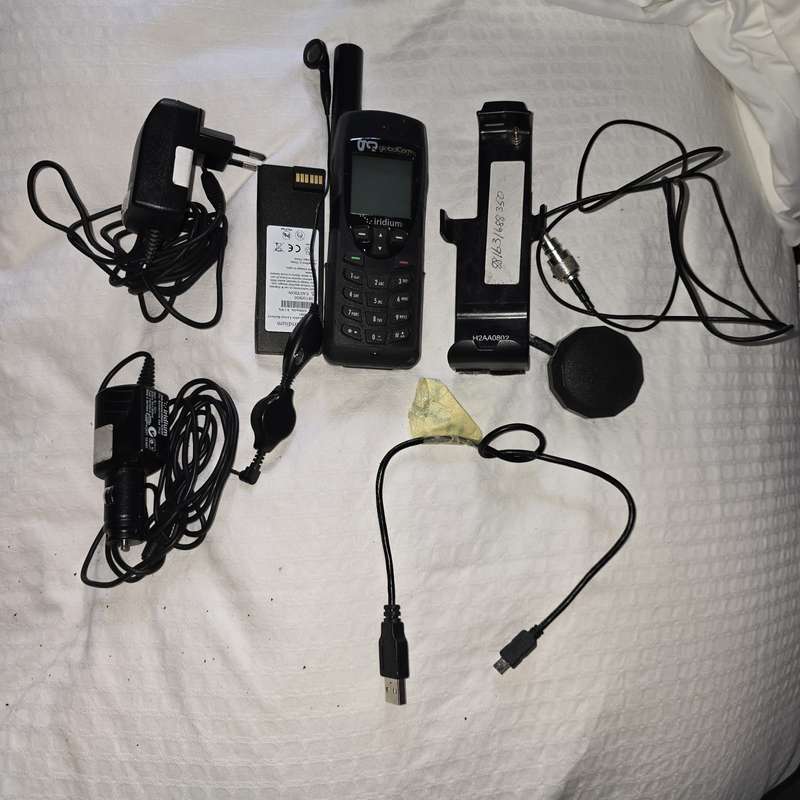 Iridium 9555 Satellite Phone