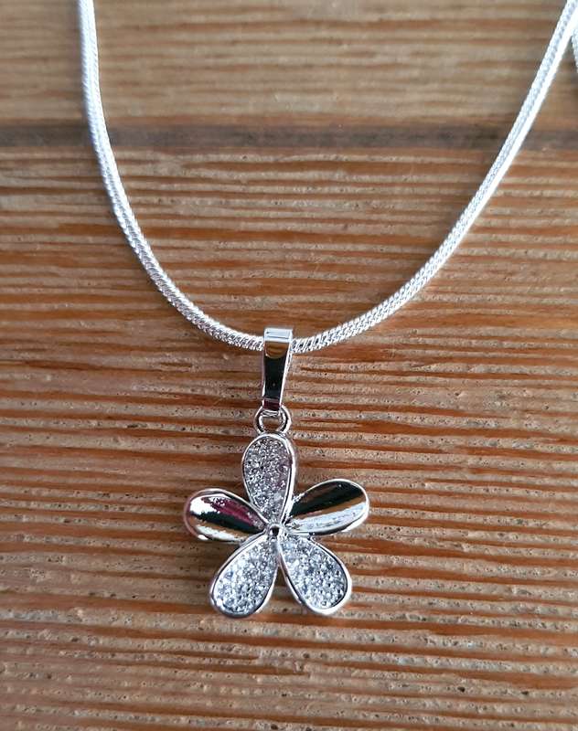 Petal Pendant Necklace  Zircon  Chain For Woman 925 Sterling Silver