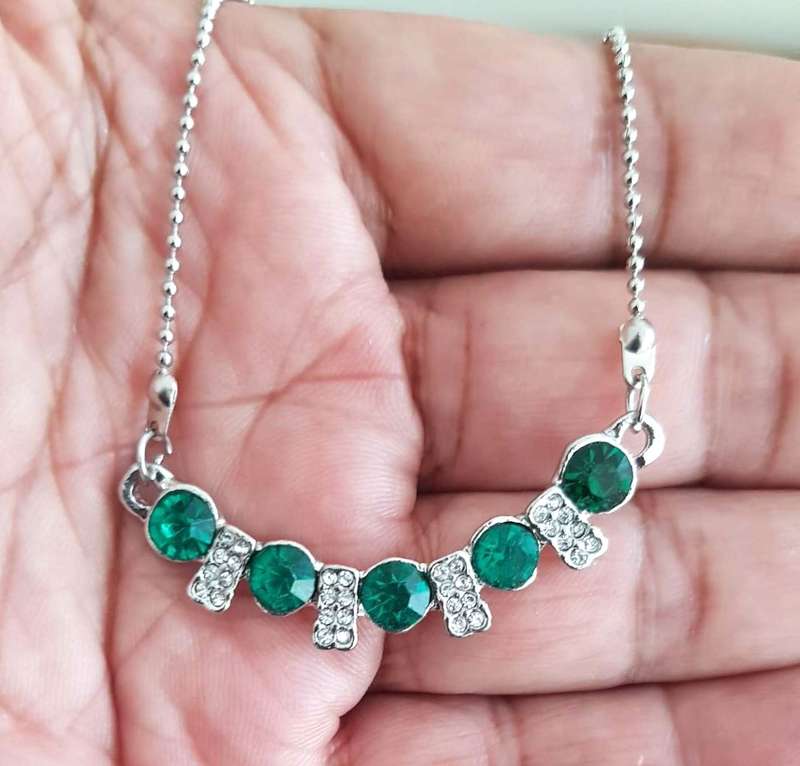 Emerald Green Austrain crystal  Necklace & Earrings Jewelry Set