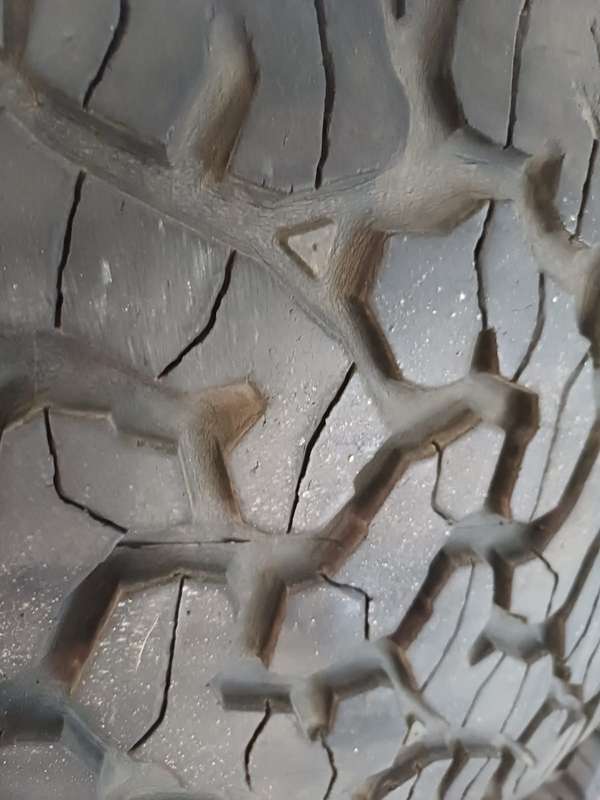 full set of 18 inch rhc off road rims and tyres for toyota prado