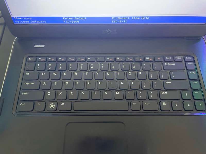 Dell Vostro 1540 Core i5 Laptop