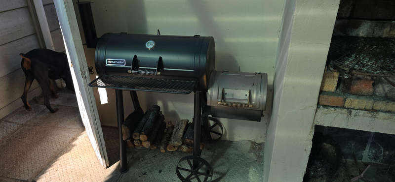 Offset smoker