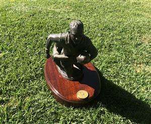 Harry Johnson - 1995 RWC Bronze Sculpture of Francois Pienaar
