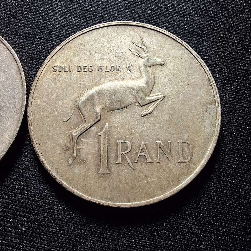 2 x 1967 South Africa R1 Silver Coin