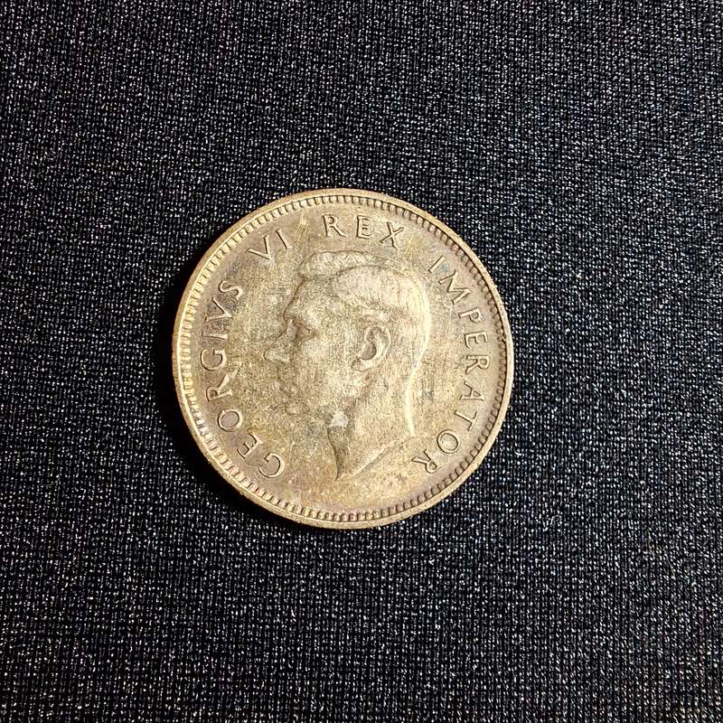 1947 6D Sixpence Silver South Africa Coin