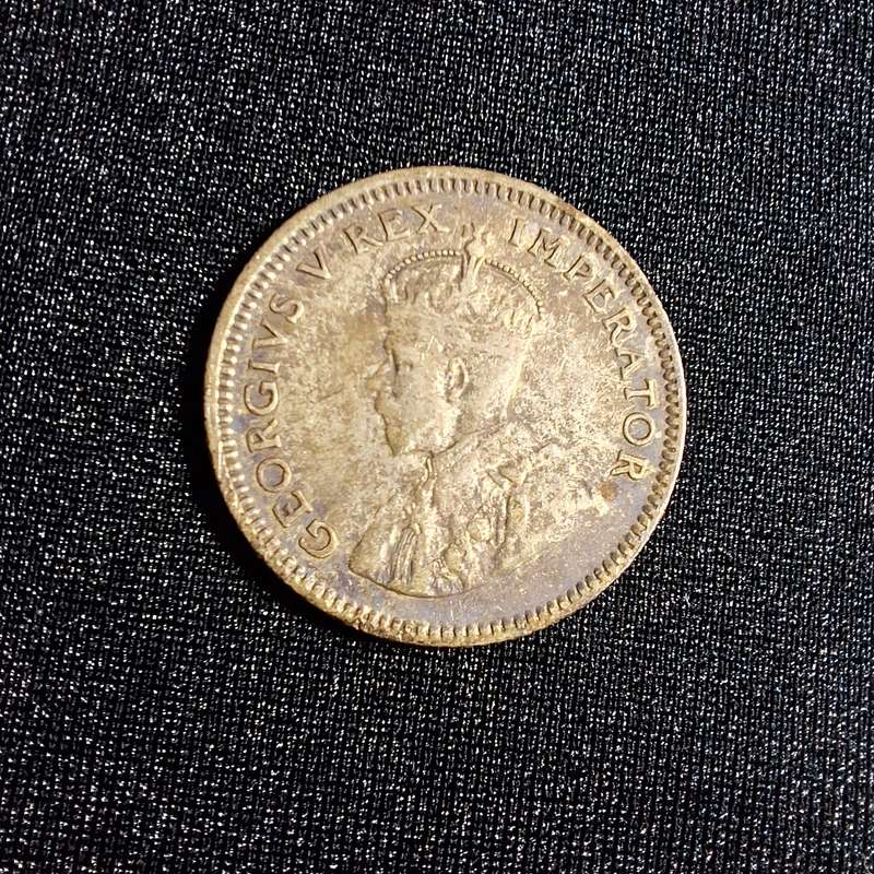 1932 6D Sixpence Silver South Africa Coin