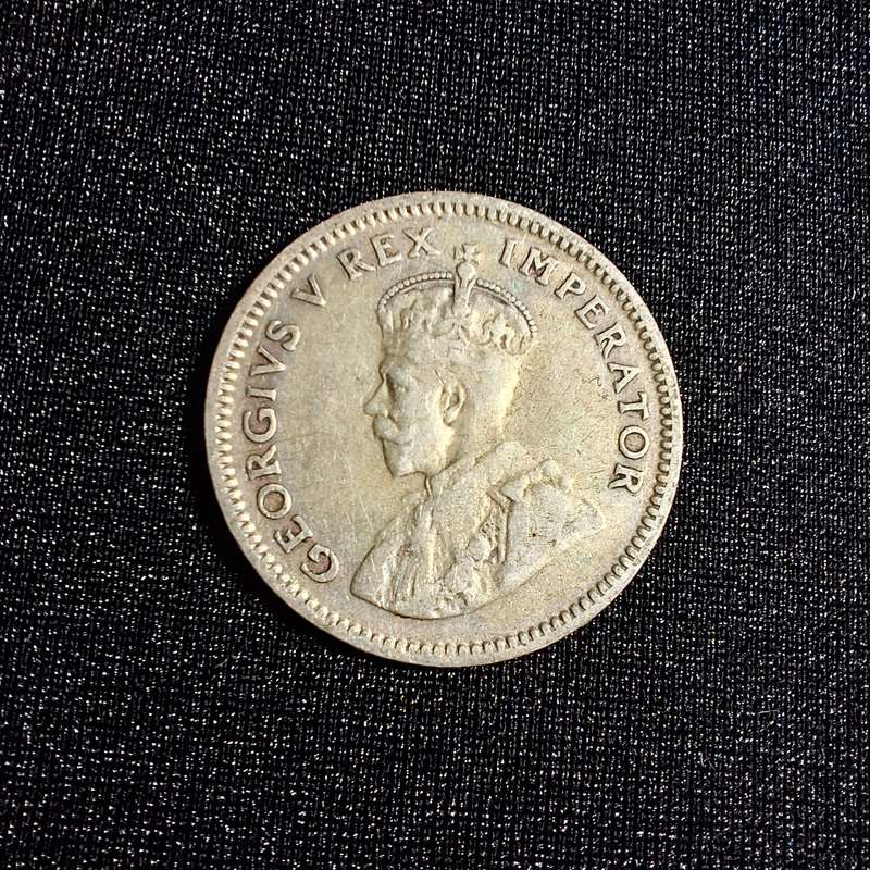 1927 6D Sixpence Silver South Africa Coin