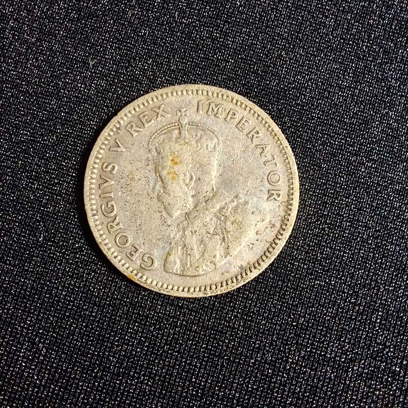 1935 6D Sixpence Silver South Africa Coin