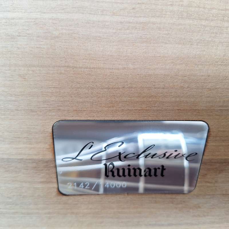 Ruinart L'Exclusive Limited Edition 2142/14000 Champaign in wooden display box