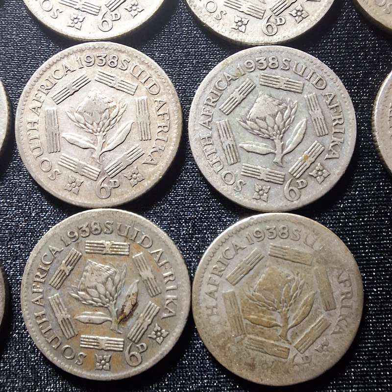 28 x 1938 6D (Sixpence) 76 grams Silver South Africa Coins