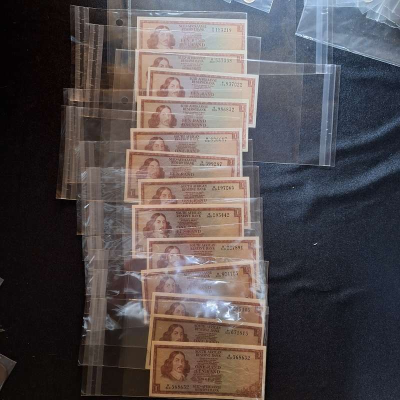 13 x One Rand SA TW de Jongh Bank Notes (B Series)