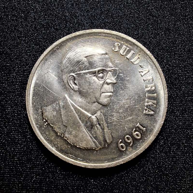 1969 1 Rand 80% Silver 15 Grams South Africa Coin