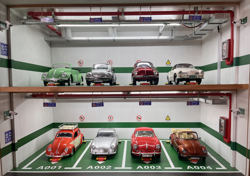 1/18 scale parking garage.