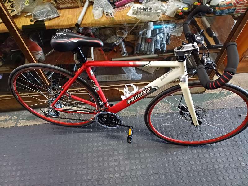 Haro CR 2.0 hybrid bicycle