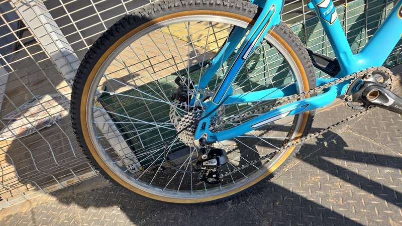 Terminator 26 inch full carbon fibre bicycle