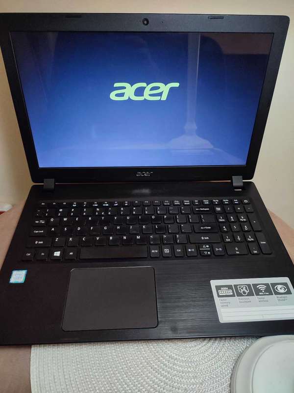 ACER LAPTOP Aspire CORE  i5 8th Gen, 8GB RAM 512 SSD