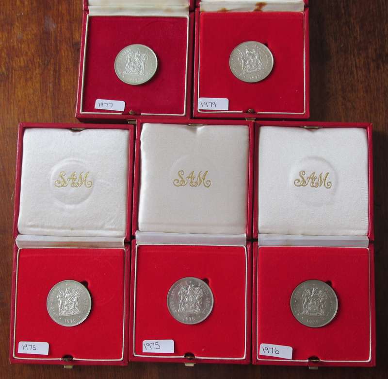 5 UNCIRCULATED SILVER RANDS - SEALED BY S.A. MINT
