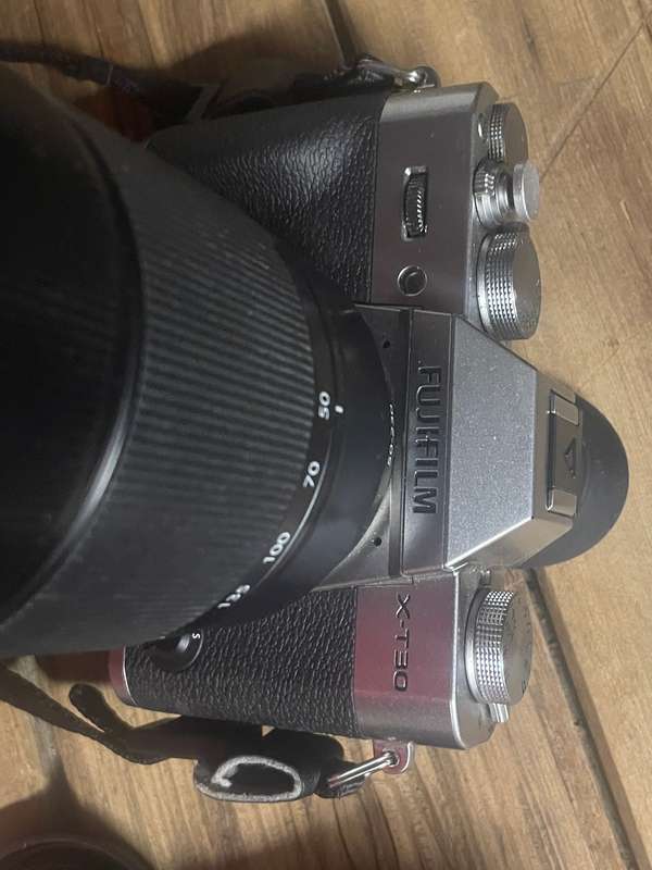Fujifilm X-T30 with spare battery