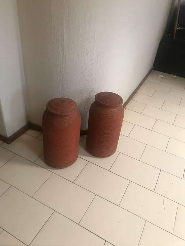 Twin Terracotta pots with lids