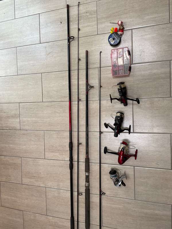 Fishing gear Shakespeare rod and okuma reels